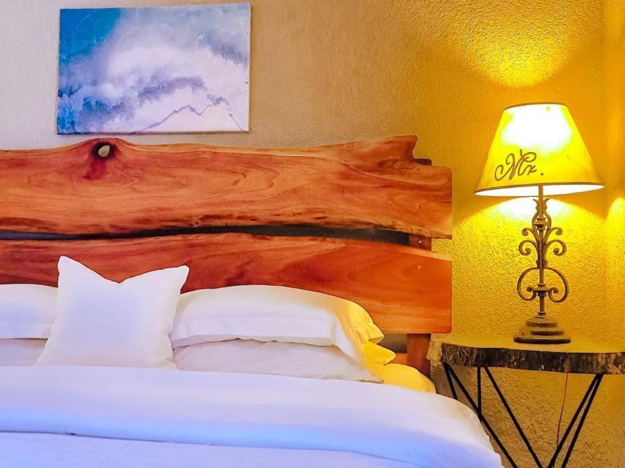 Vive Utila - Bed & Breakfast Экстерьер фото